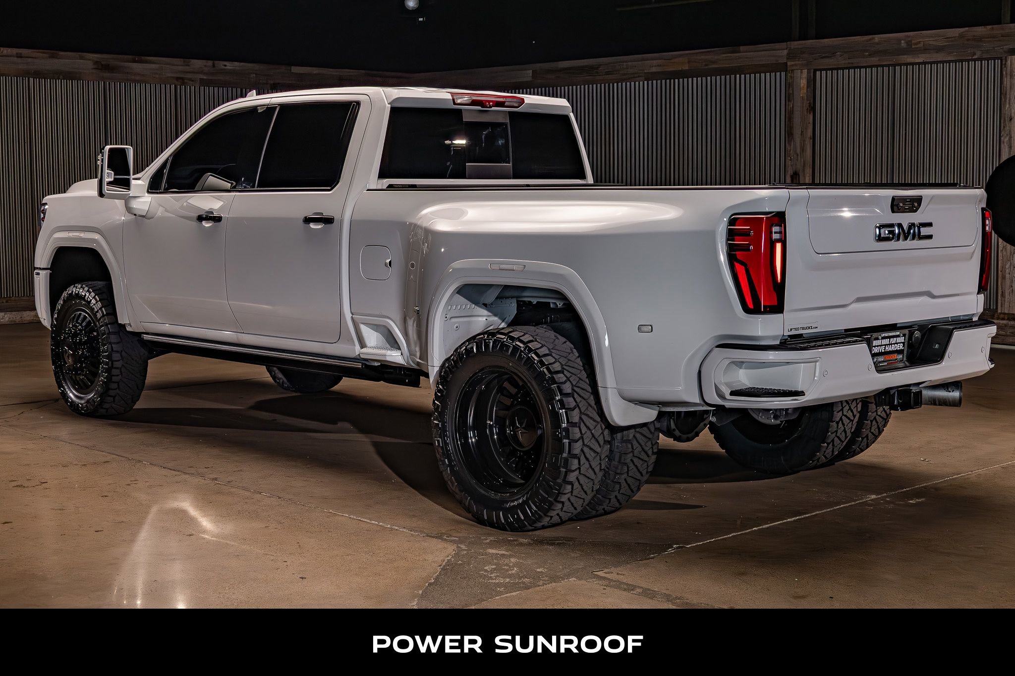 Used 2024 GMC Sierra 3500 Denali Ultimate AWD/4WD image 7