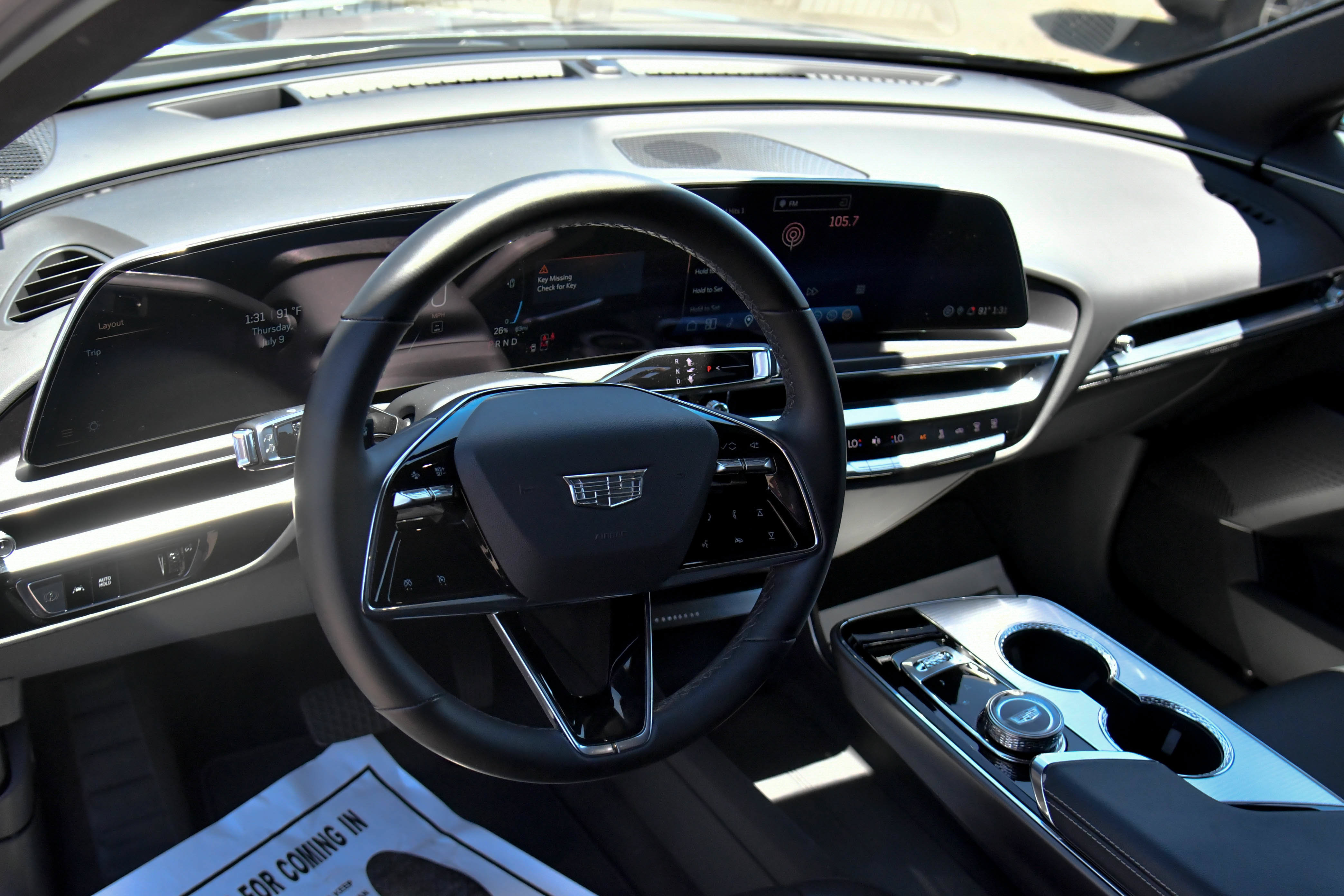 Used 2024 Cadillac Lyriq Tech RWD image 16