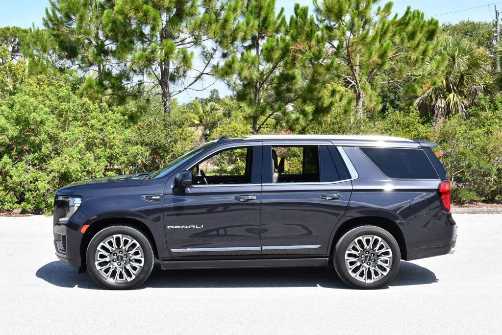 Used 2023 GMC Yukon Denali Ultimate AWD/4WD image 27