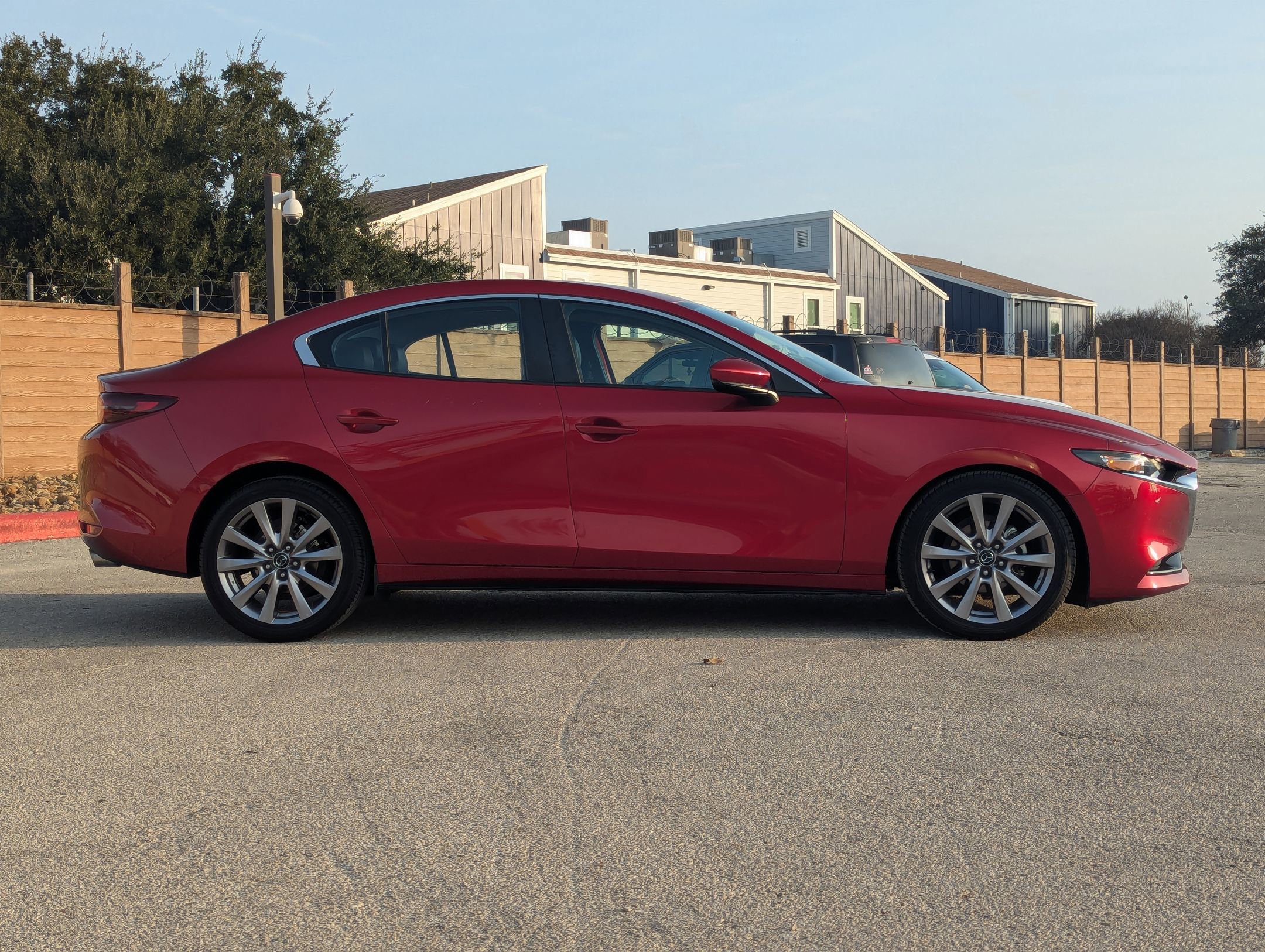 Used 2019 MAZDA MAZDA3 Sedan image 3
