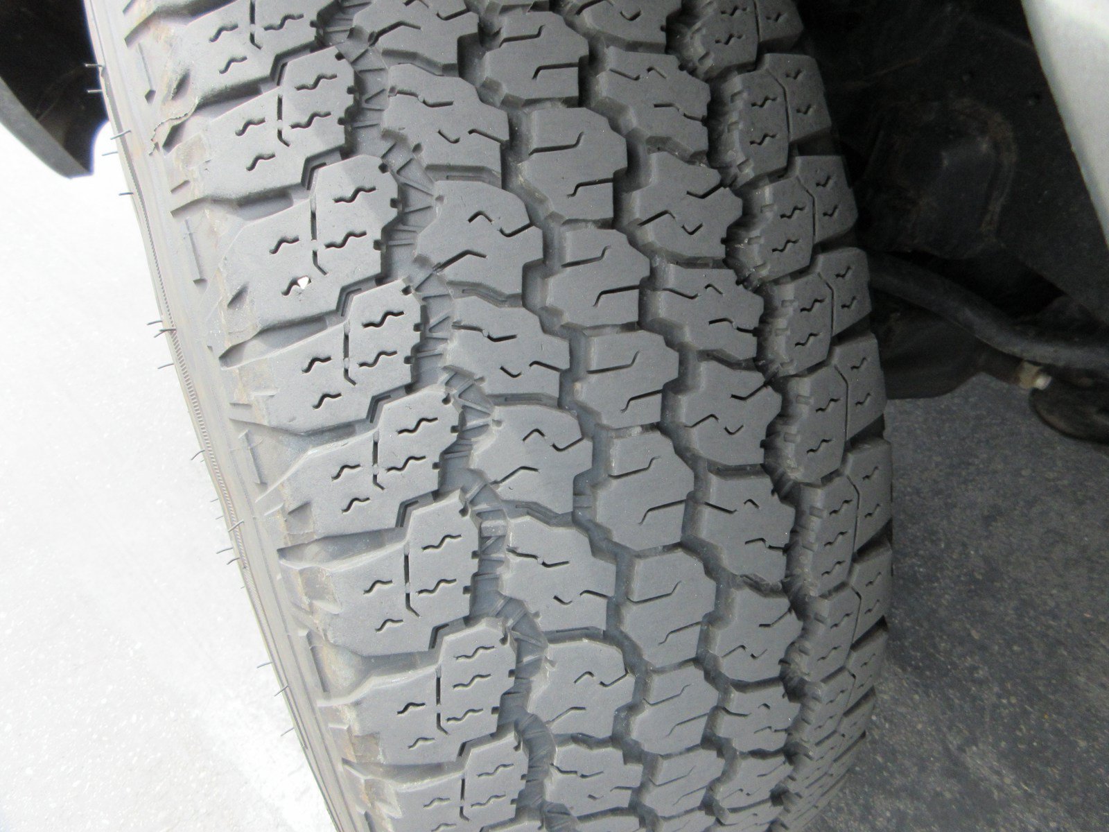 Used 2000 Toyota Land Cruiser AWD/4WD image 19