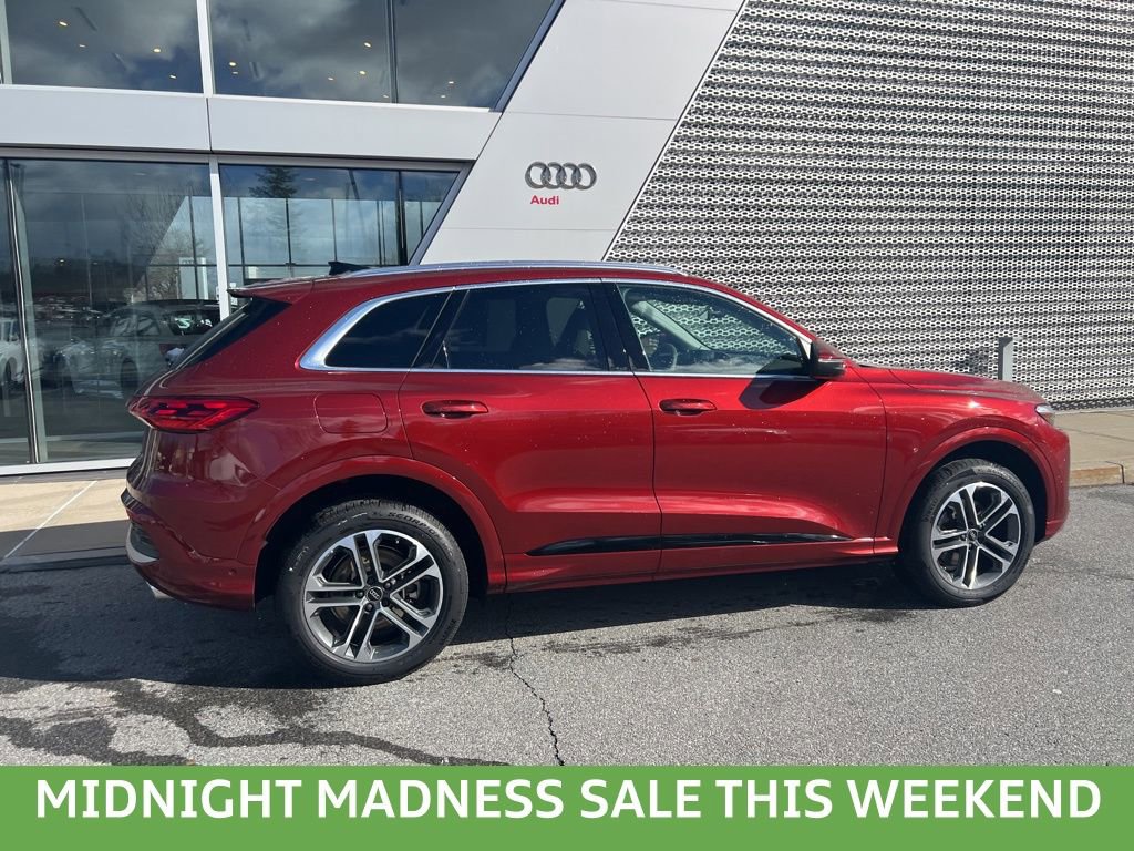 Used 2025 Audi Q5 Premium Plus w/ Premium Plus image 15