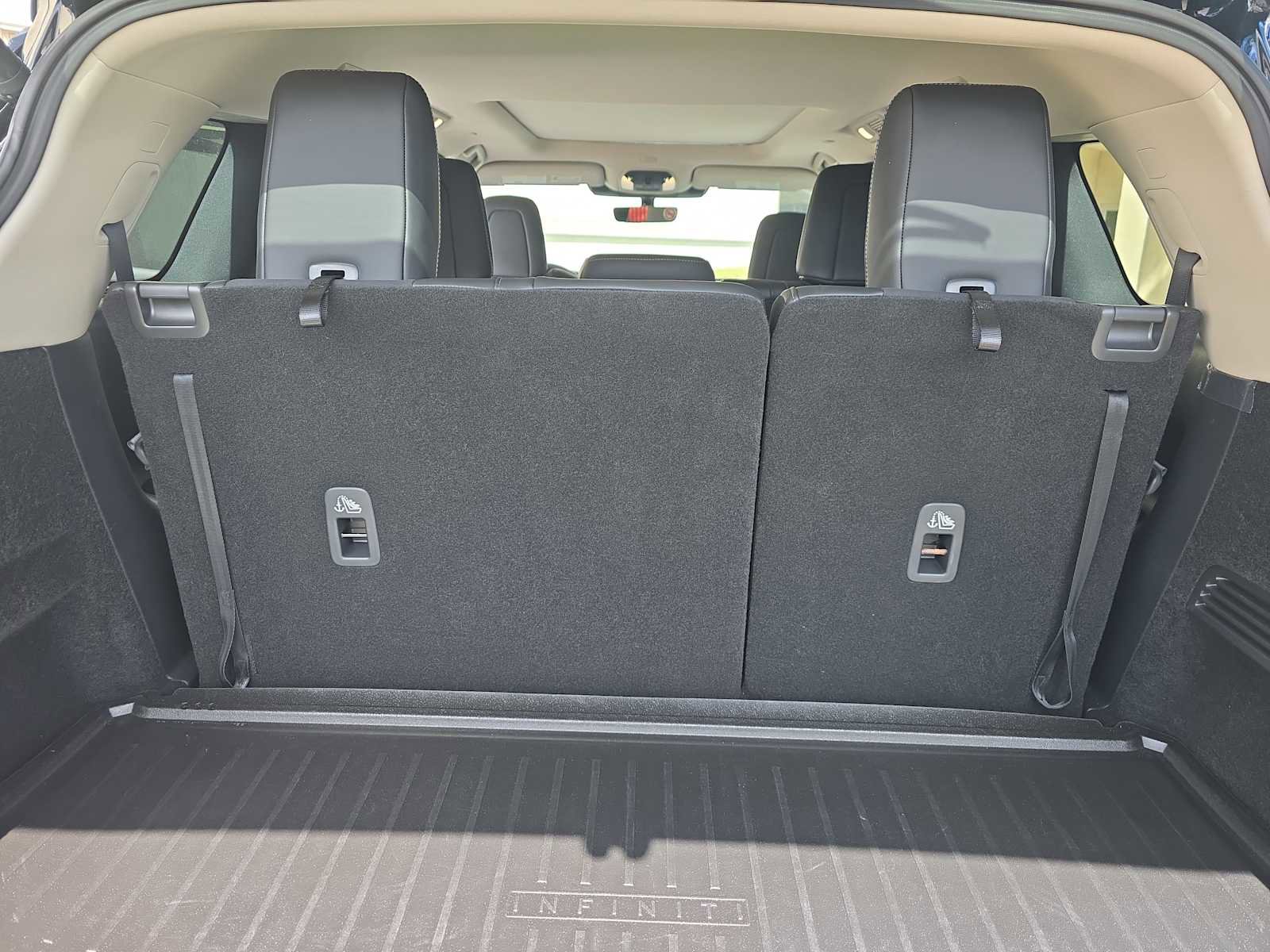 Certified 2026 INFINITI QX60 Luxe w/ Cargo Package image 7