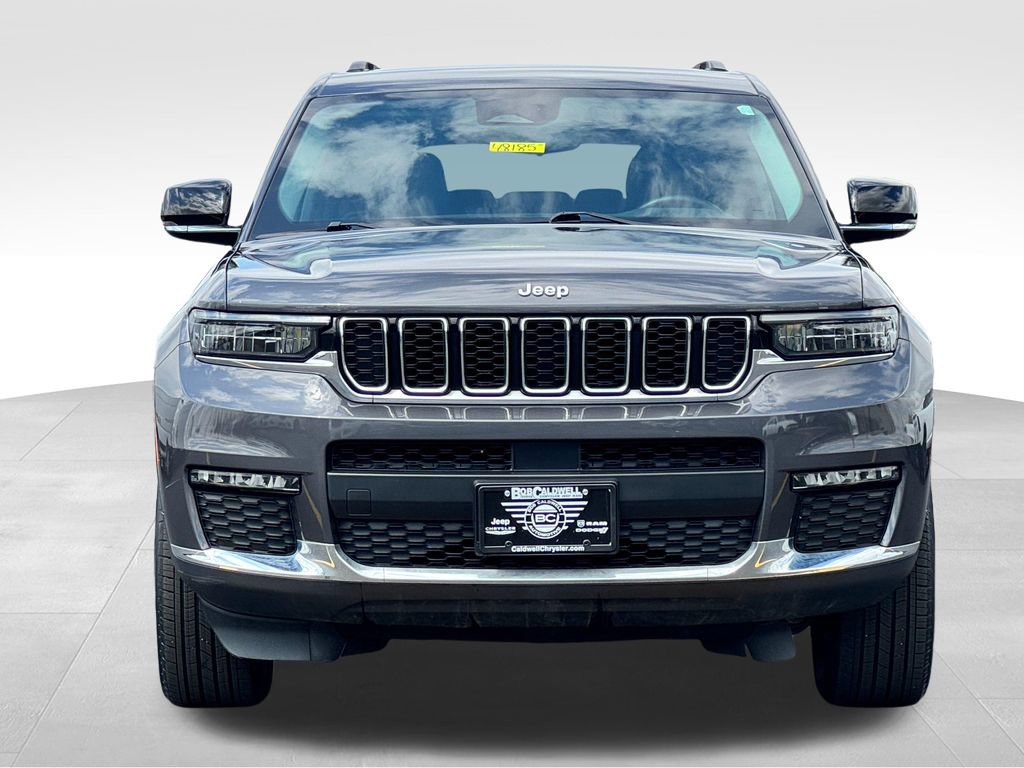 Used 2022 Jeep Grand Cherokee L Limited AWD/4WD image 2