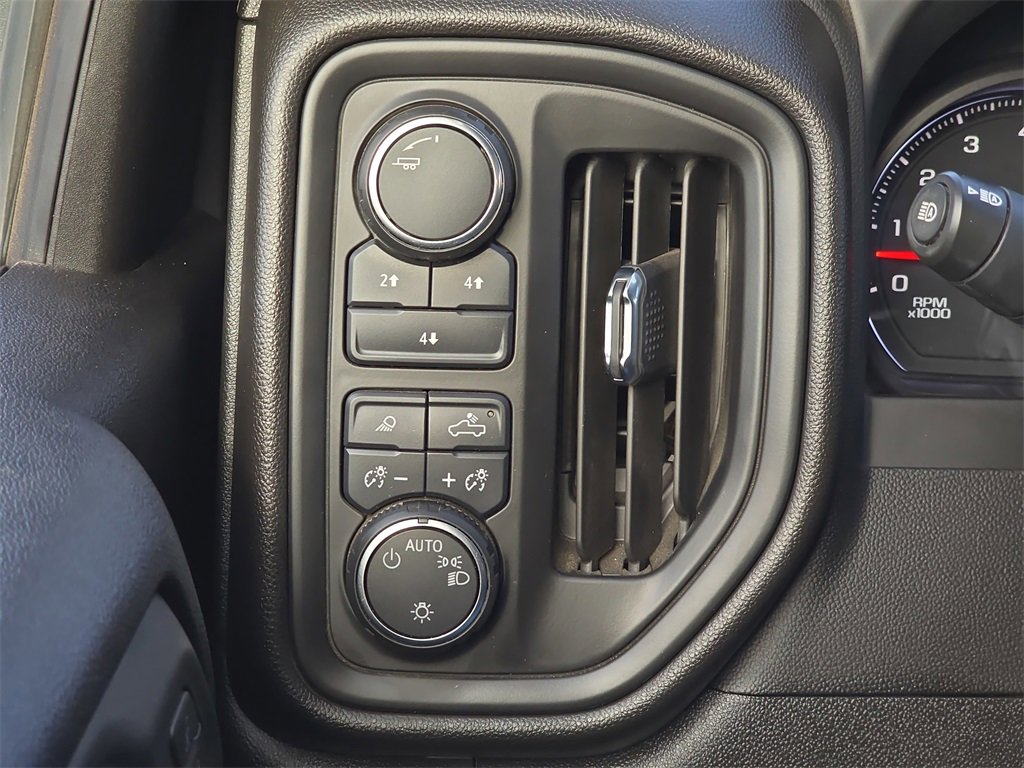 Used 2024 Chevrolet Silverado 2500 Custom w/ Custom Value Package image 23