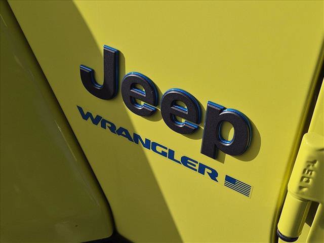 Used 2024 Jeep Wrangler Unlimited w/ Convenience Group AWD/4WD image 10