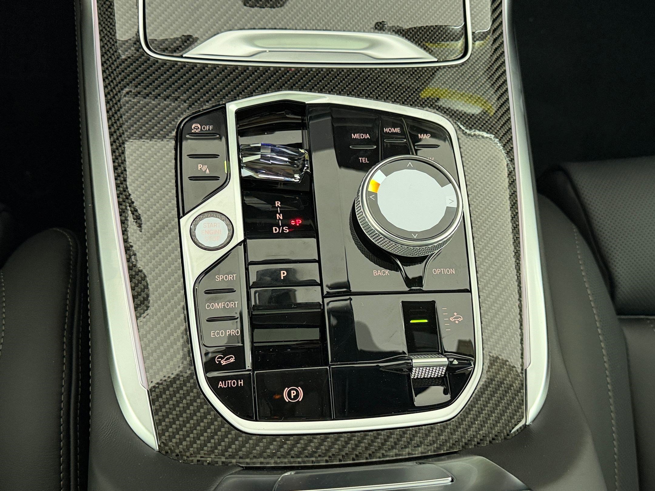 New 2026 BMW X7 M60i image 17