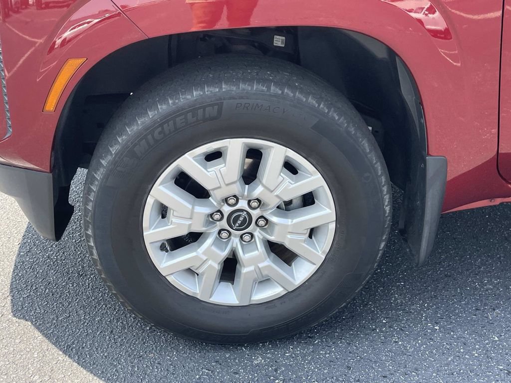Used 2022 Nissan Frontier SV RWD image 11