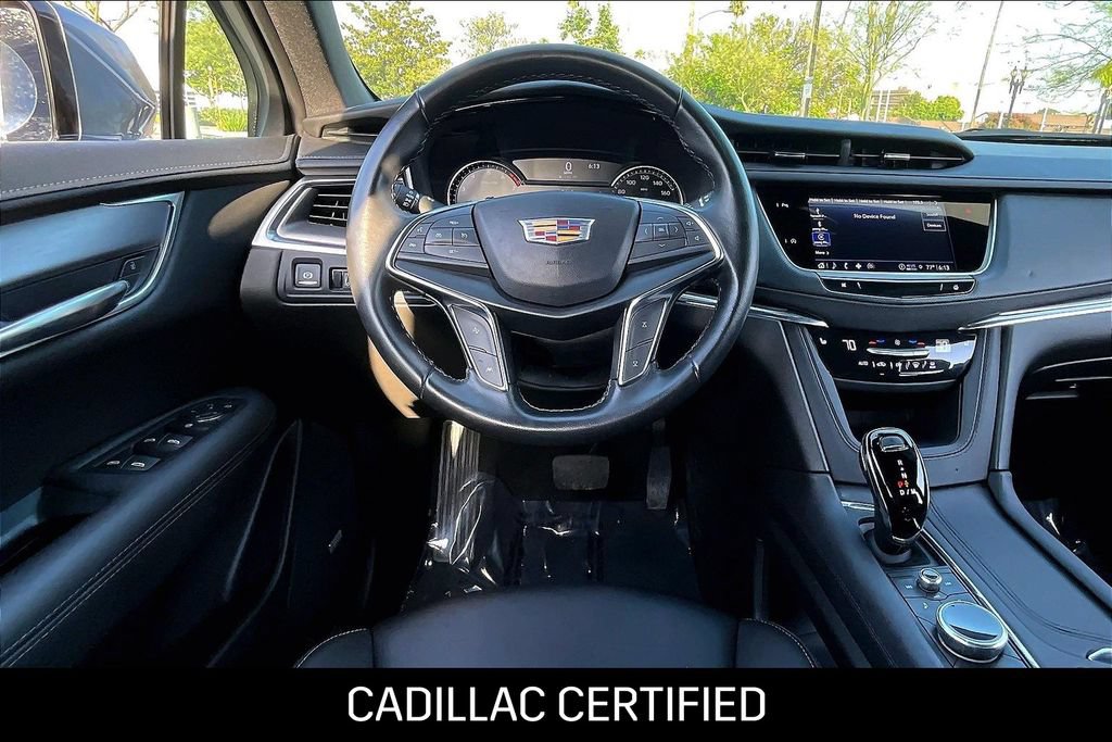 Used 2023 Cadillac XT5 Luxury w/ LPO, Floor Liner Package AWD/4WD image 7