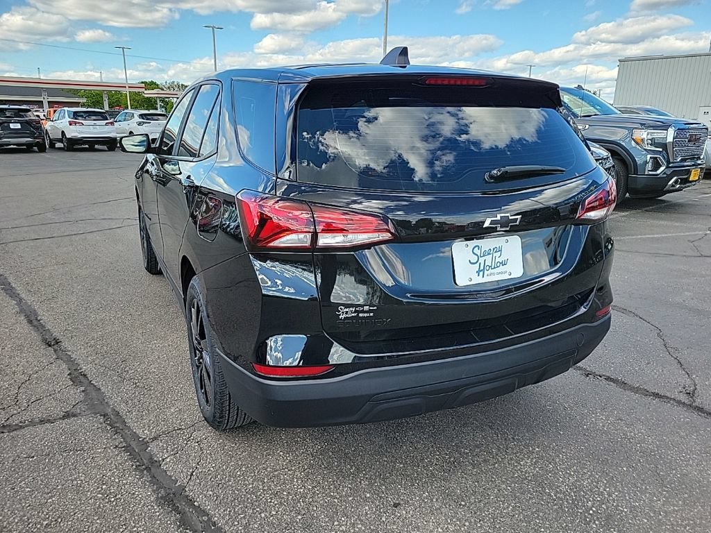 Used 2024 Chevrolet Equinox LS w/ Midnight Edition FWD image 6