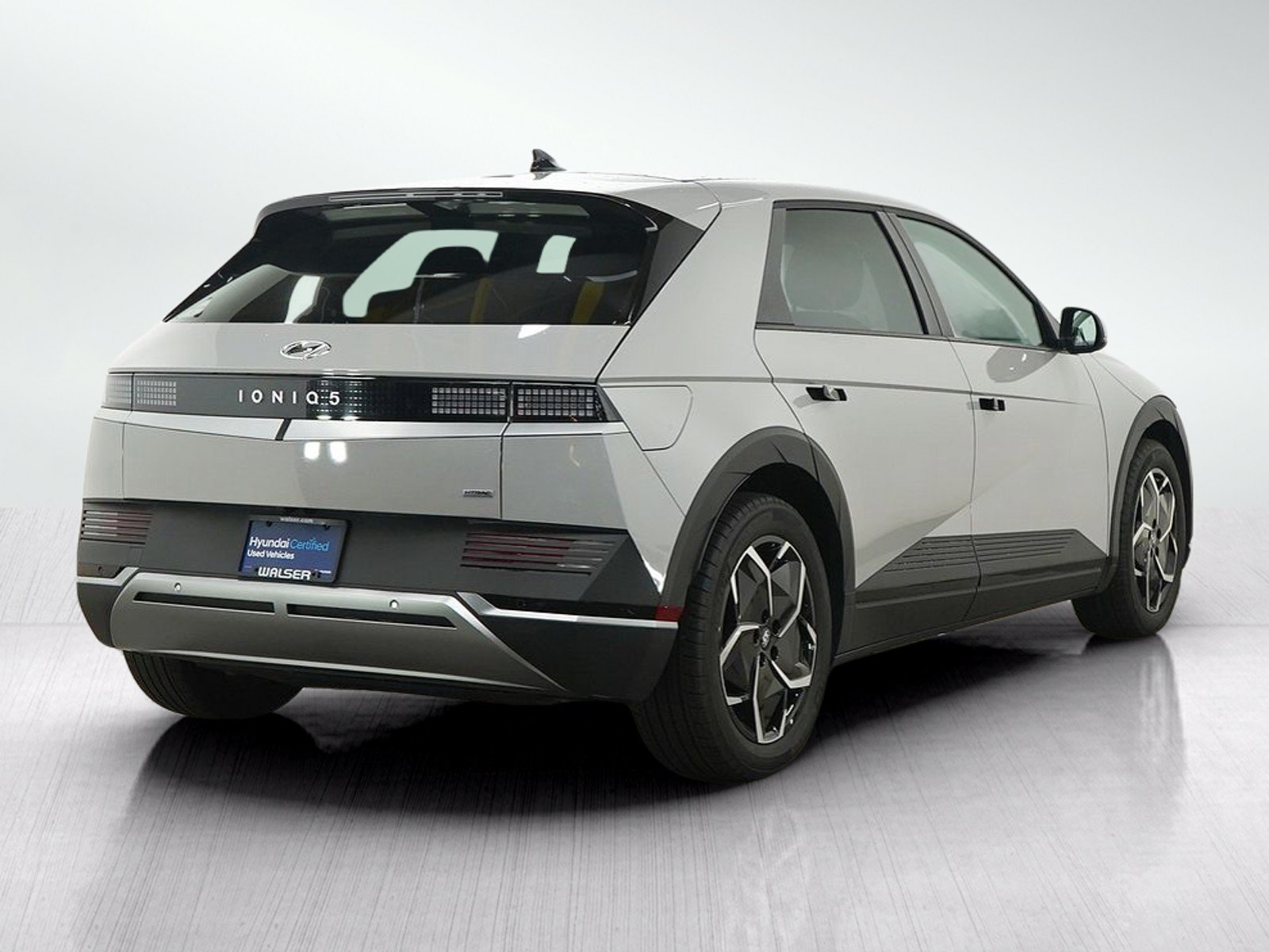 Certified 2024 Hyundai Ioniq 5 SEL AWD/4WD image 5
