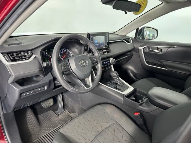Used 2020 Toyota RAV4 XLE w/ Convenience Package AWD/4WD image 12