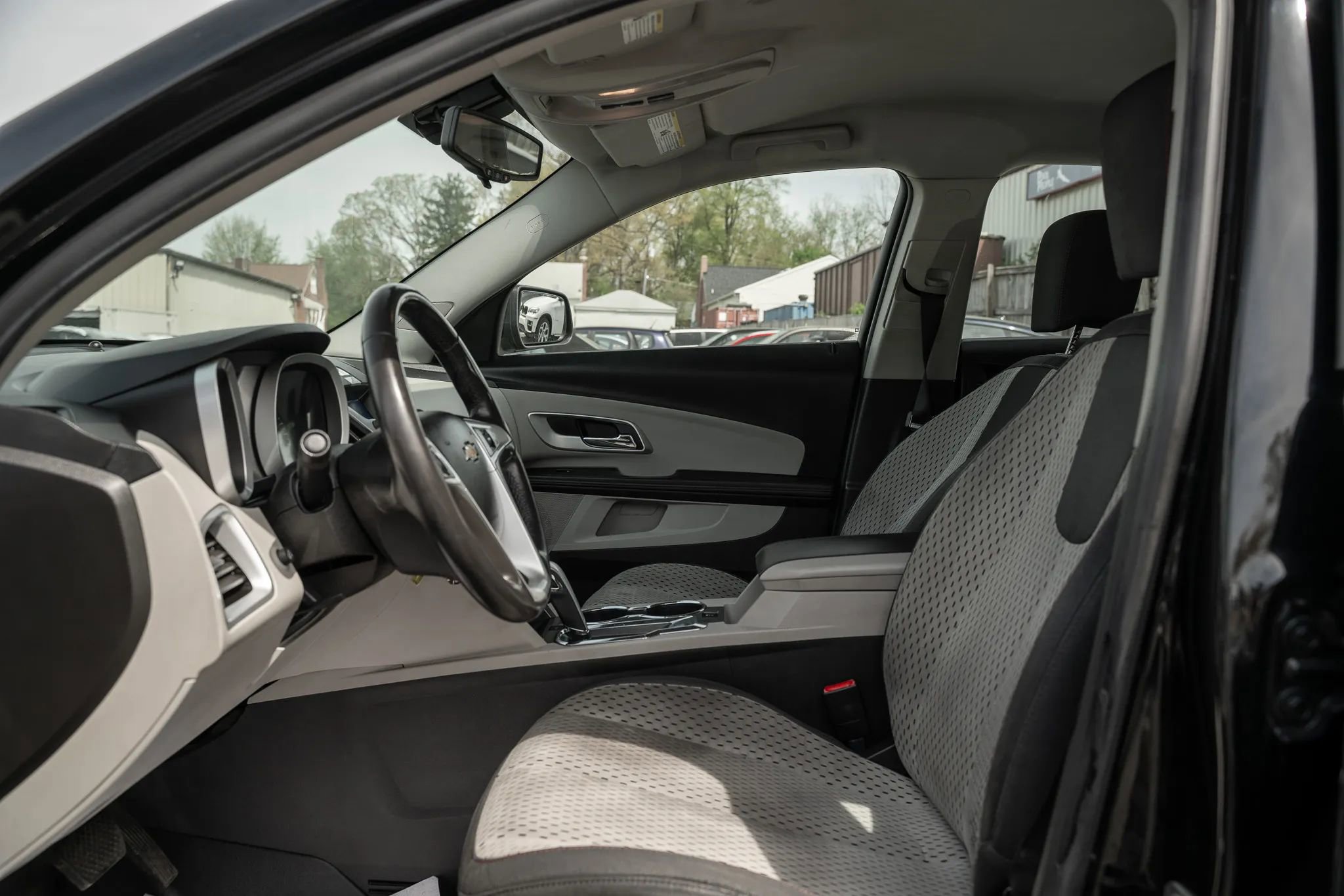 Used 2011 Chevrolet Equinox LS w/ Bluetooth Package FWD image 7