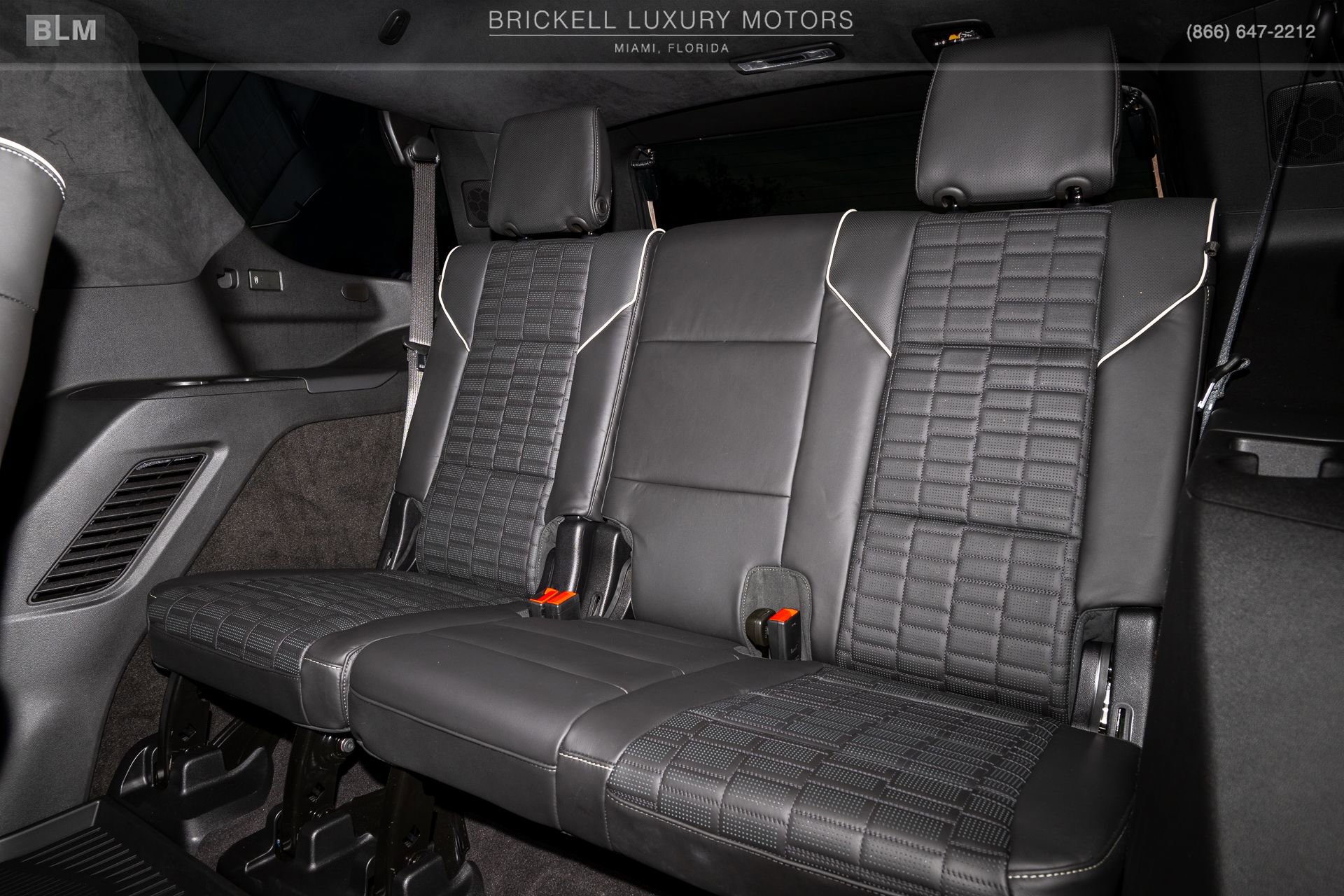Used 2026 Cadillac Escalade Platinum Sport w/ LPO, ONYX Package AWD/4WD image 19