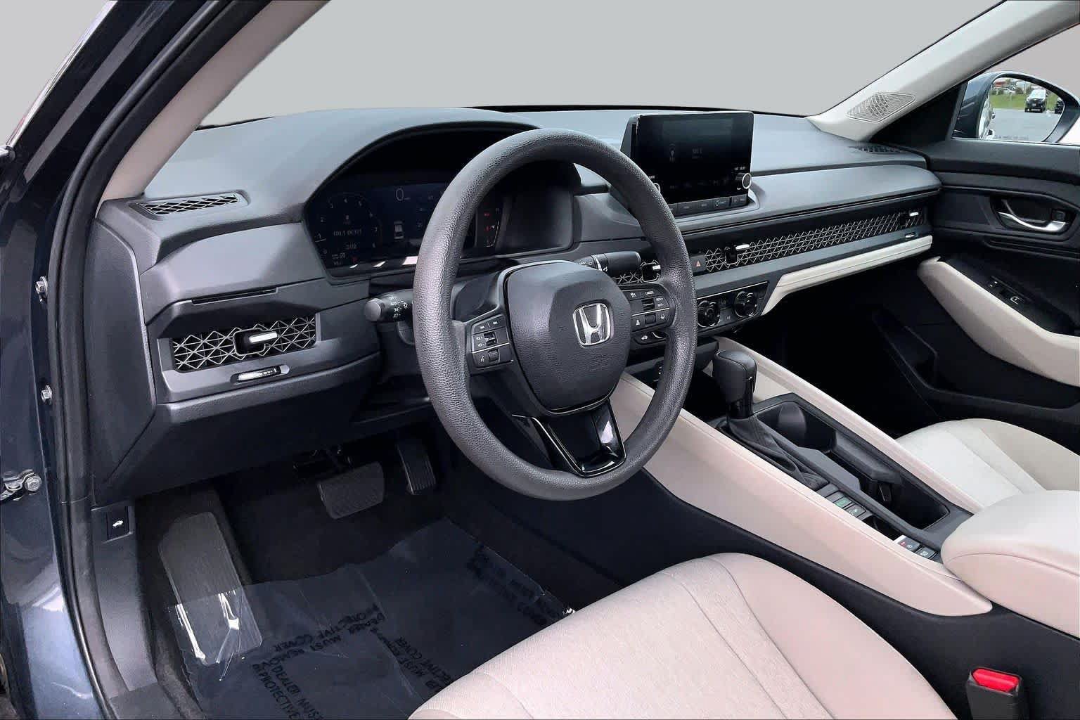 Used 2024 Honda Accord EX image 17