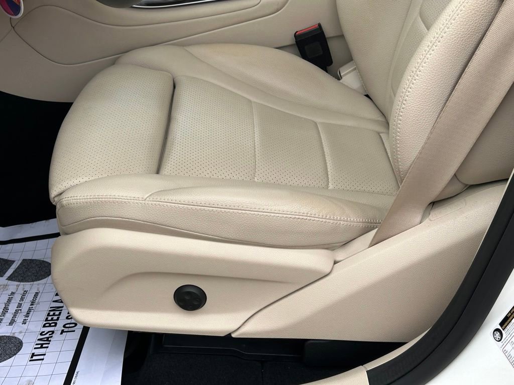 Used 2022 Mercedes-Benz GLC 300 image 16