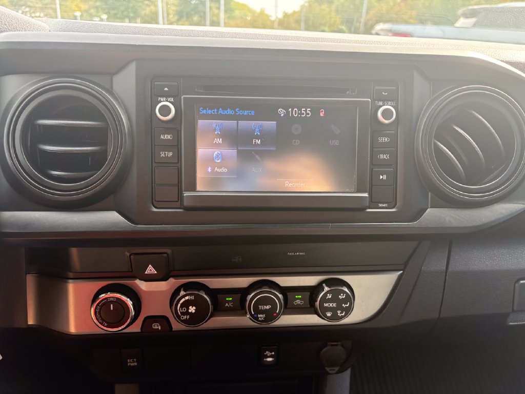 Used 2019 Toyota Tacoma SR w/ Exterior Package AWD/4WD image 10