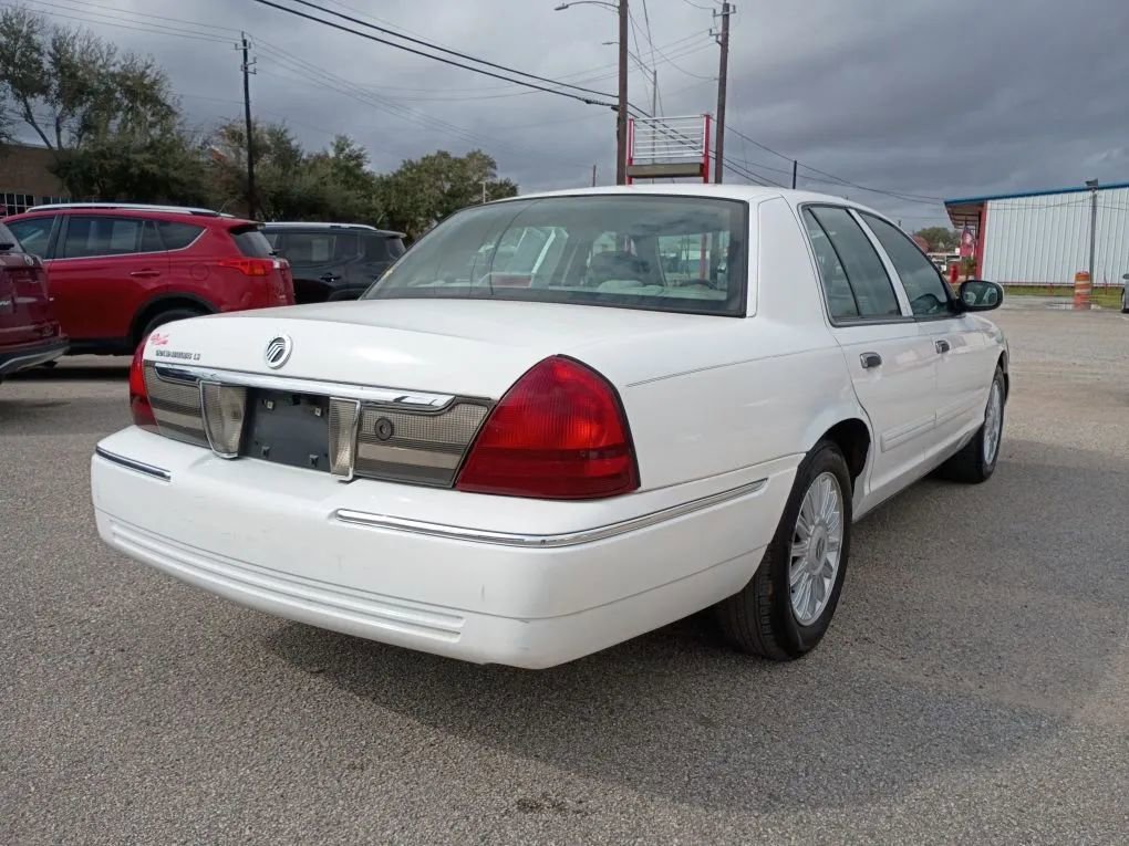 Used 2010 Mercury Grand Marquis LS image 5