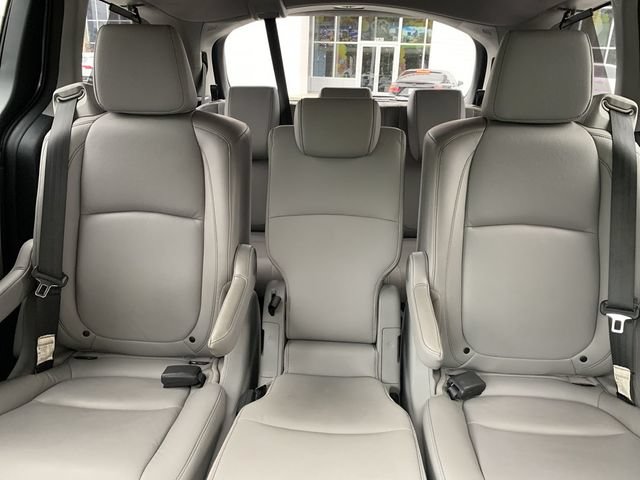 Used 2023 Honda Odyssey Touring image 32