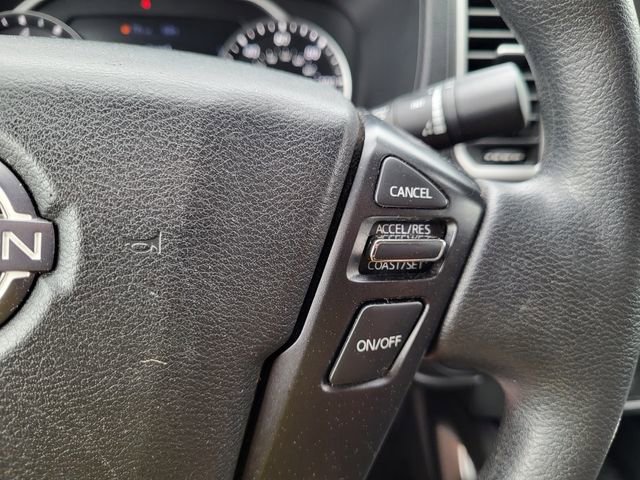 Used 2024 Nissan Frontier SV image 19