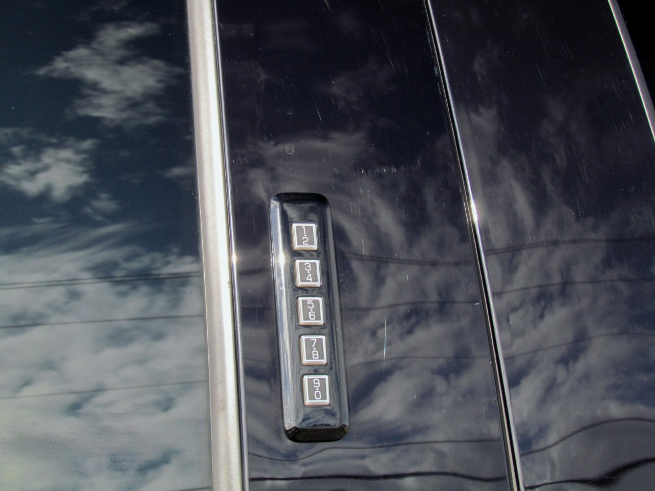 Used 2020 Ford F250 XLT w/ XLT Premium Package image 13