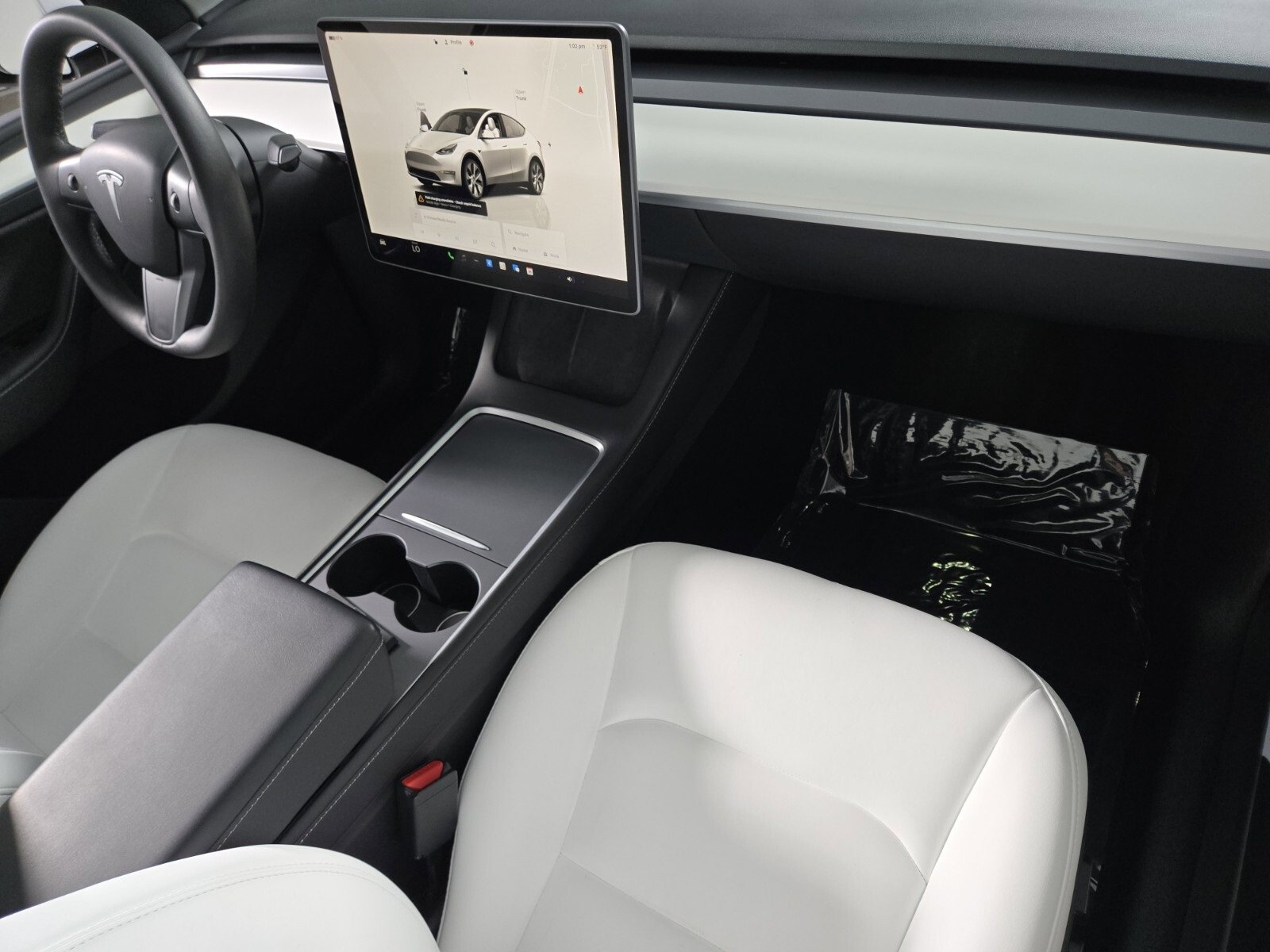 Used 2022 Tesla Model Y Long Range image 18