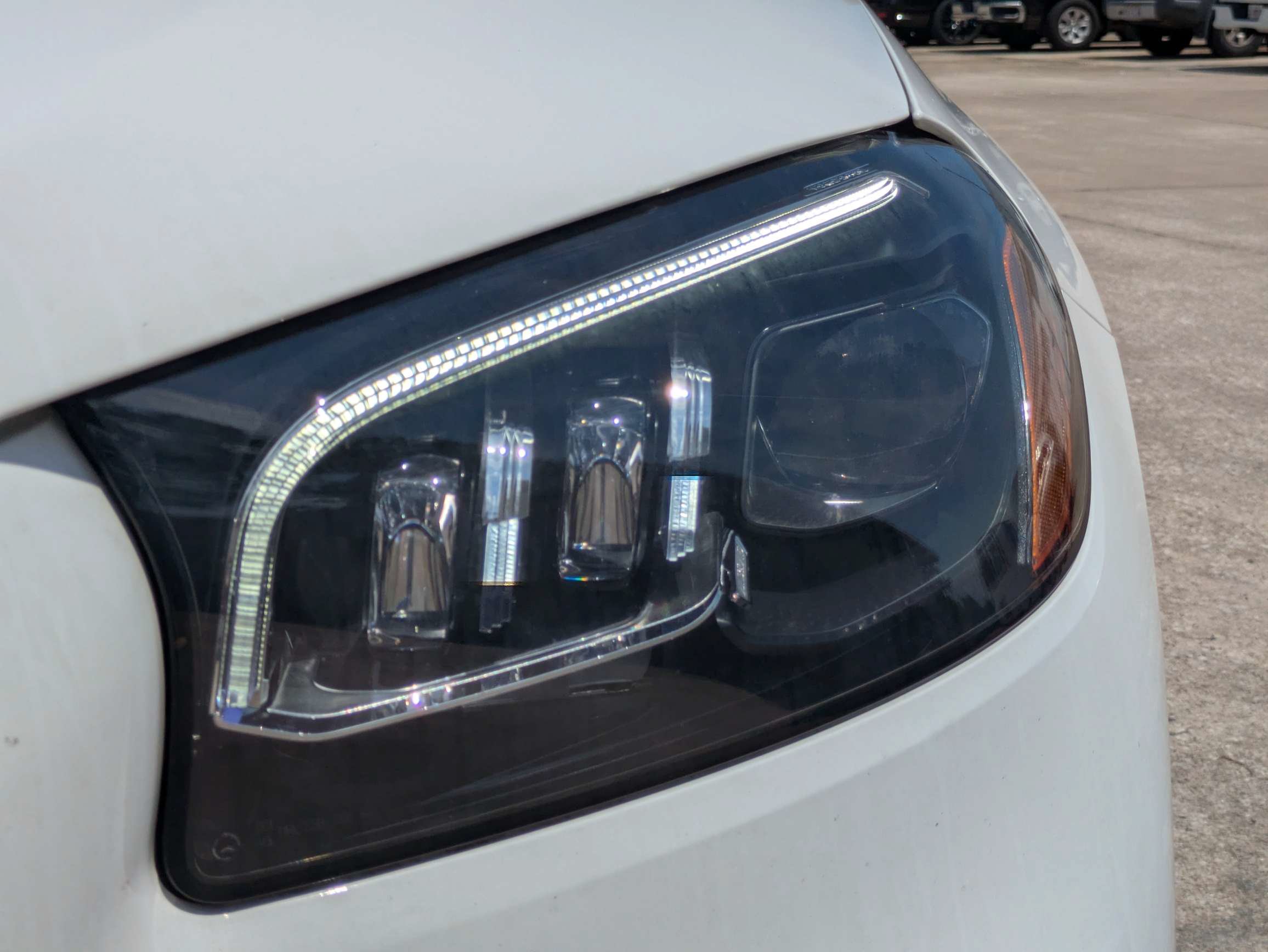 Used 2024 Mercedes-Benz GLS 450 4MATIC image 32