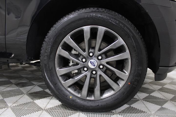 Used 2021 Ford Expedition Max Limited image 45