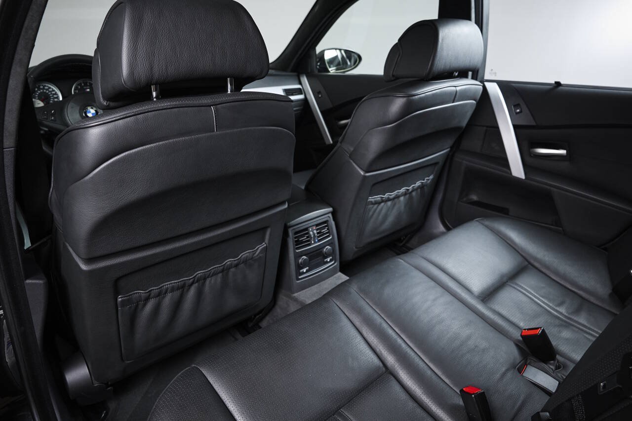 Used 2006 BMW M5 RWD image 94