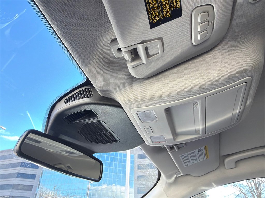 Used 2022 Ford Escape Titanium image 31