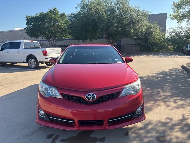 Used 2012 Toyota Camry SE FWD image 2
