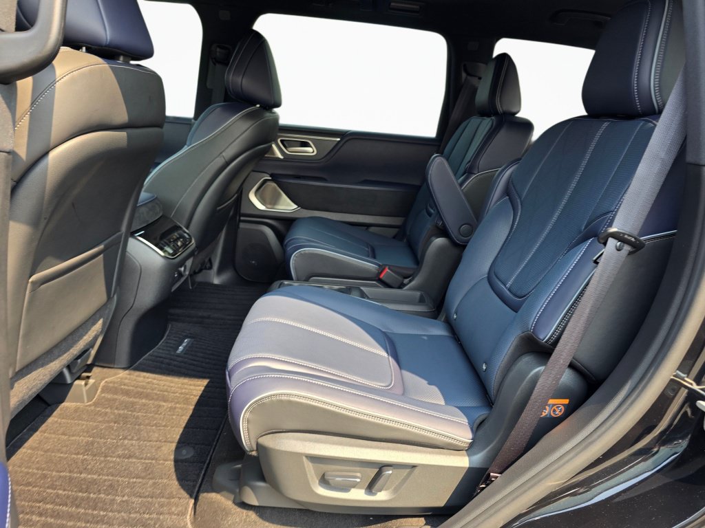 New 2027 INFINITI QX80 Sensory w/ Sport Exterior Package AWD/4WD image 17