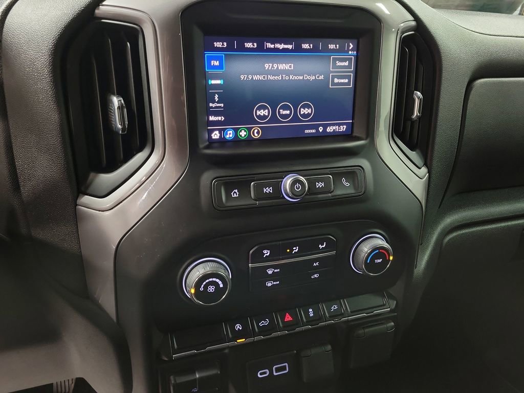 Used 2021 Chevrolet Silverado 1500 Custom image 15