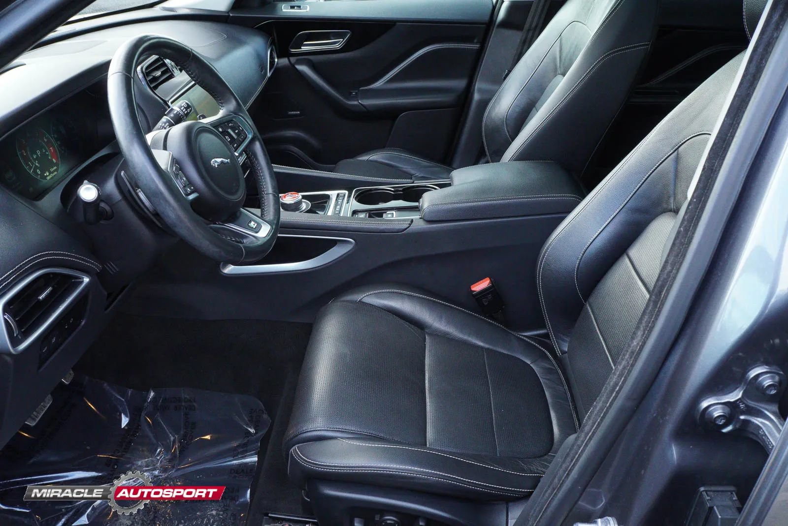 Used 2017 Jaguar F-PACE R-Sport AWD/4WD image 13