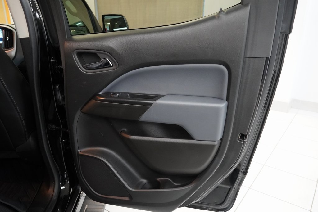 Used 2022 Chevrolet Colorado Z71 w/ Safety Package image 21