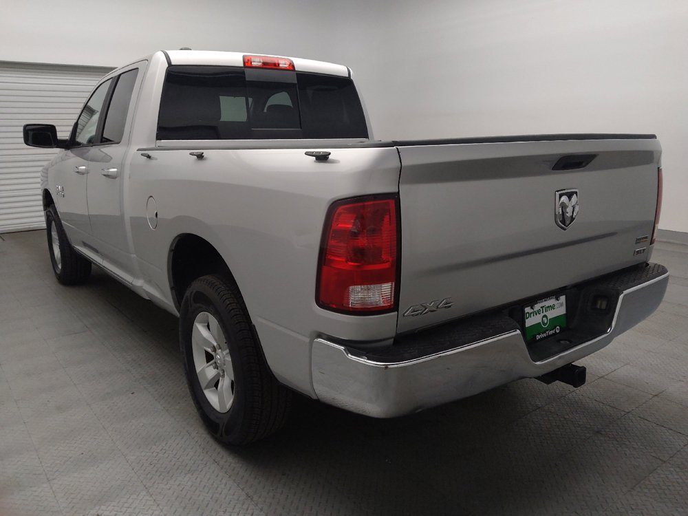 Used 2017 RAM 1500 Classic SLT AWD/4WD image 5