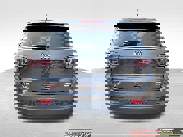 Certified 2022 Jeep Compass Latitude AWD/4WD image 4