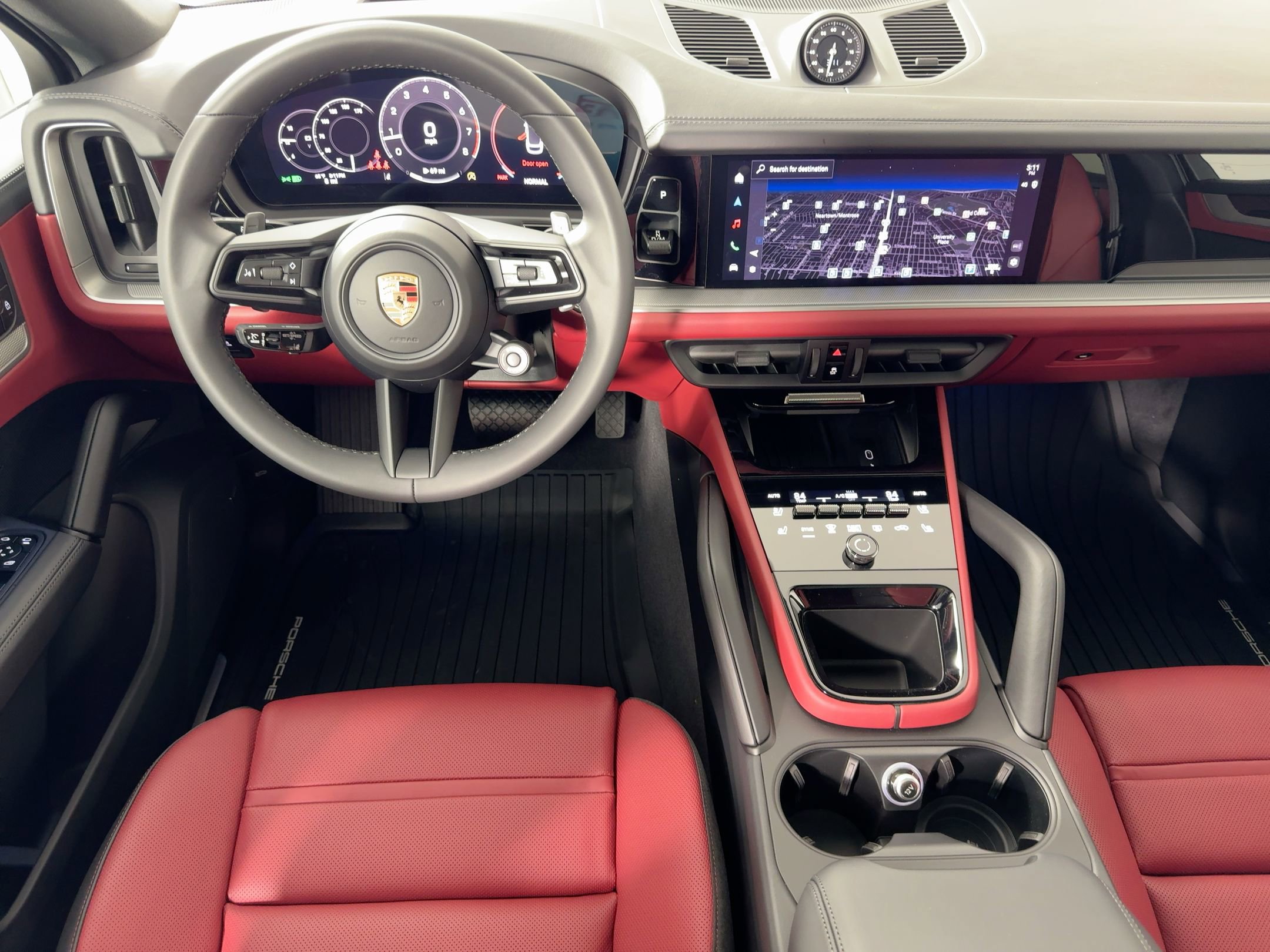 Used 2026 Porsche Cayenne Coupe image 18