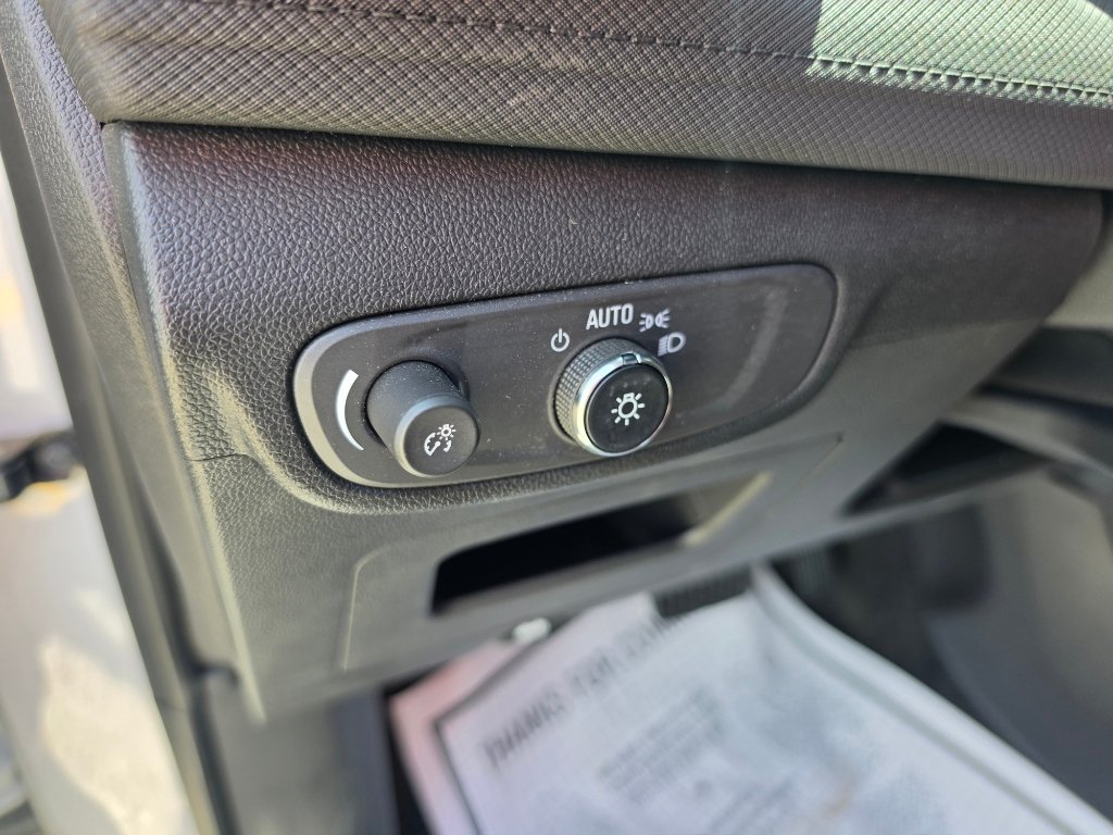 Used 2024 Chevrolet TrailBlazer LT w/ Driver Confidence Package FWD image 24