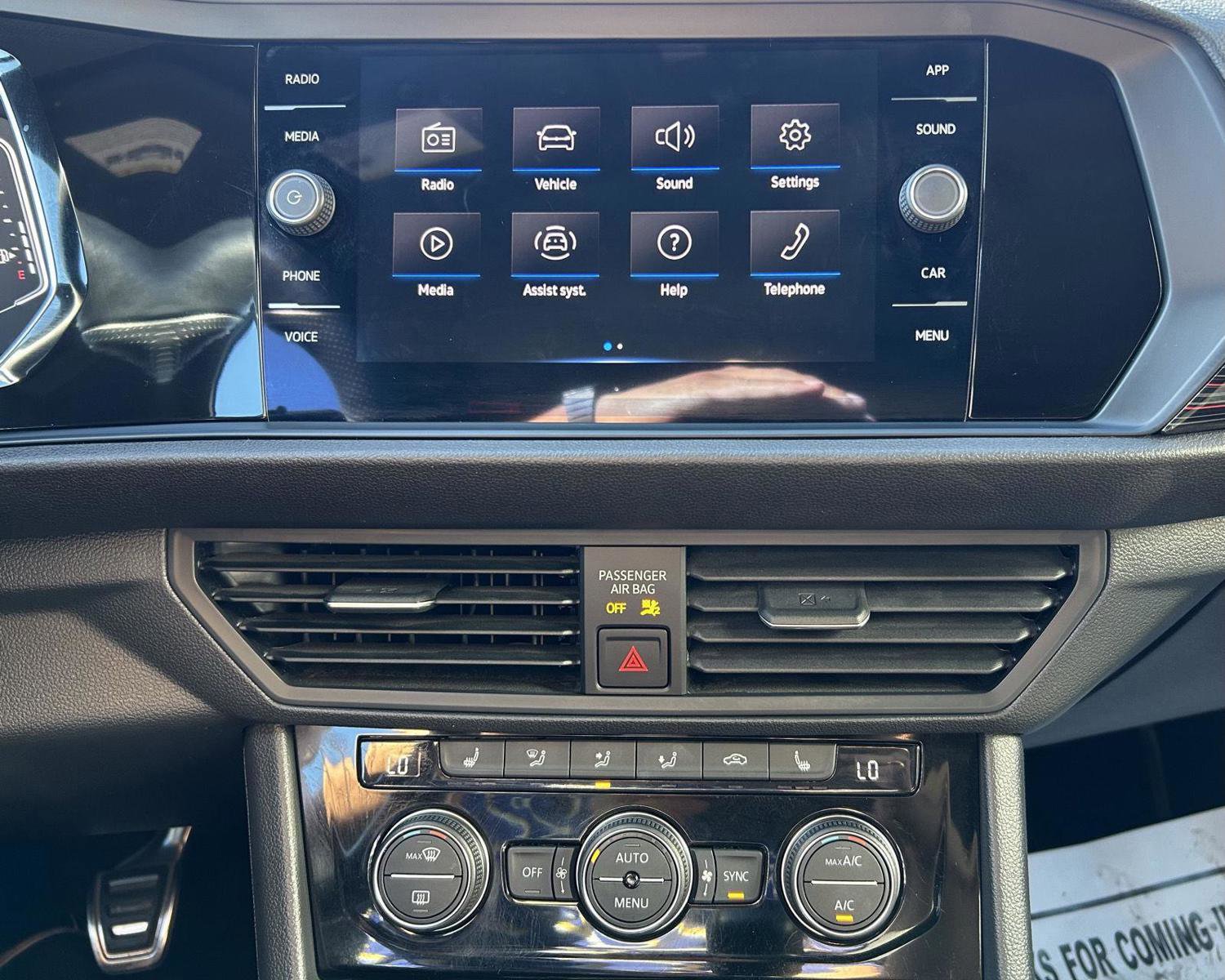 Used 2023 Volkswagen Jetta GLI Autobahn image 17