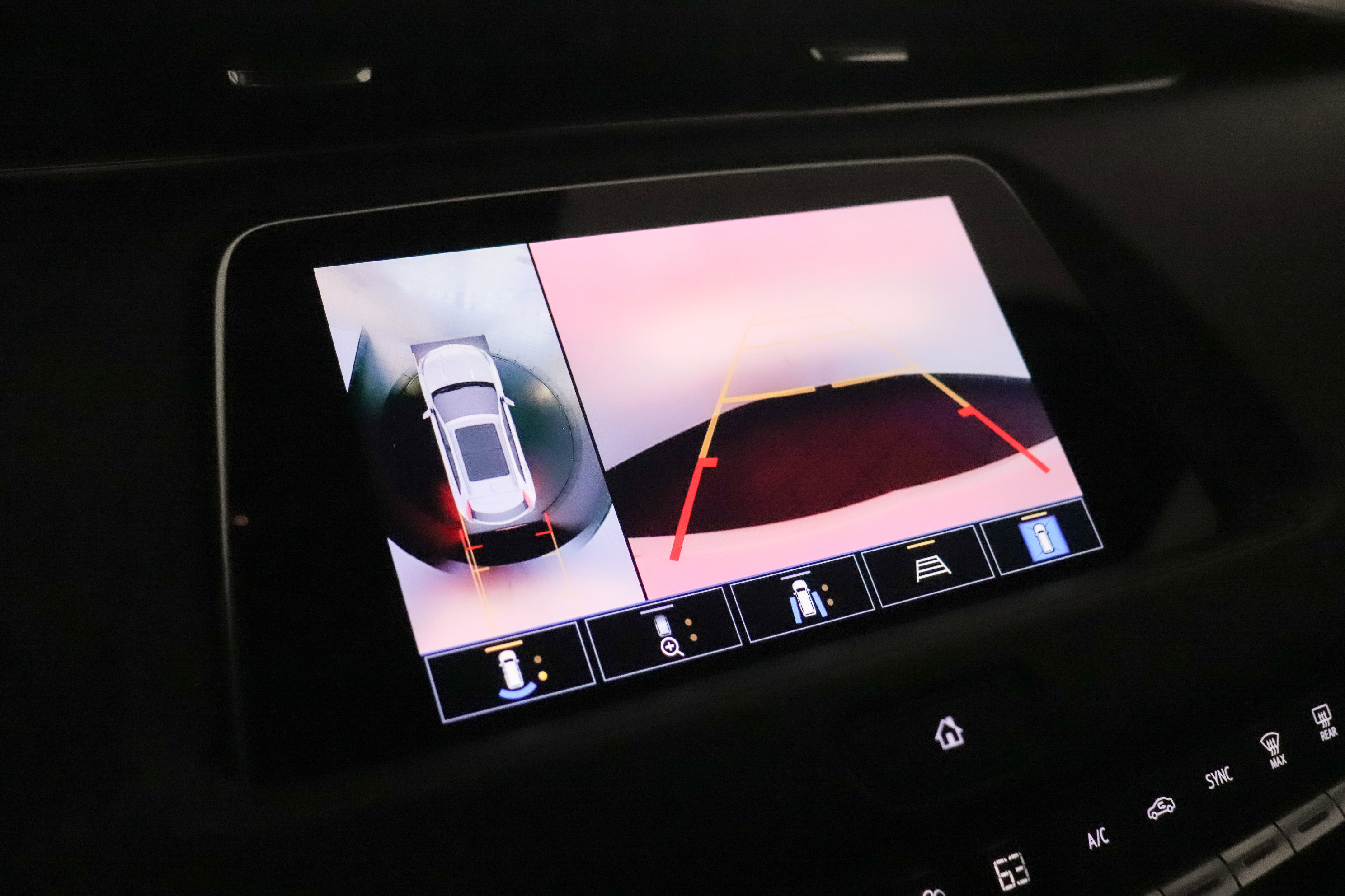 Used 2022 Cadillac XT4 Premium Luxury w/ Enhanced Visibility Package AWD/4WD image 31