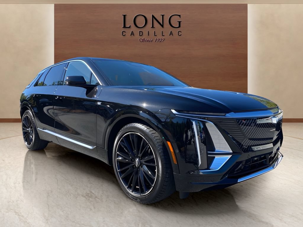 Used 2024 Cadillac Lyriq Tech w/ Driver Assist Package AWD/4WD image 7
