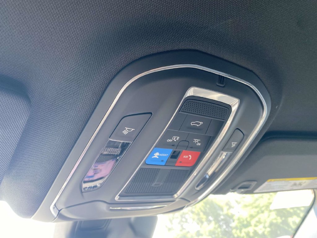 New 2026 Jeep Grand Cherokee L Limited RWD image 31