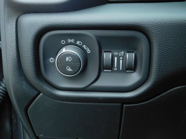 New 2026 RAM 3500 Laramie AWD/4WD image 24