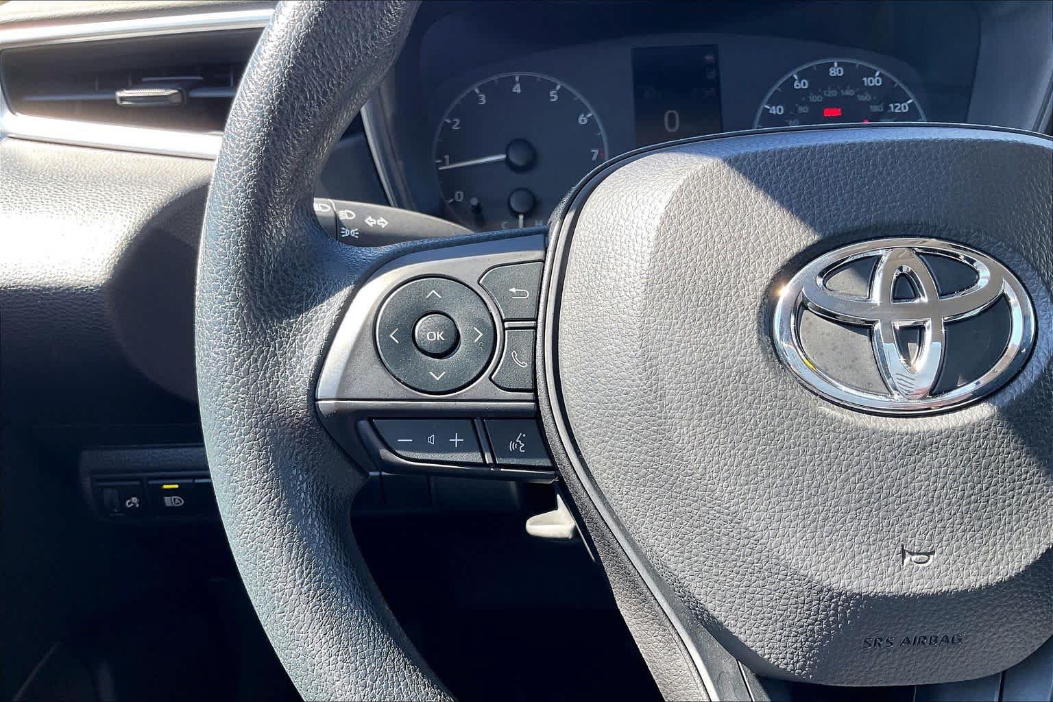 Used 2024 Toyota Corolla LE FWD image 18