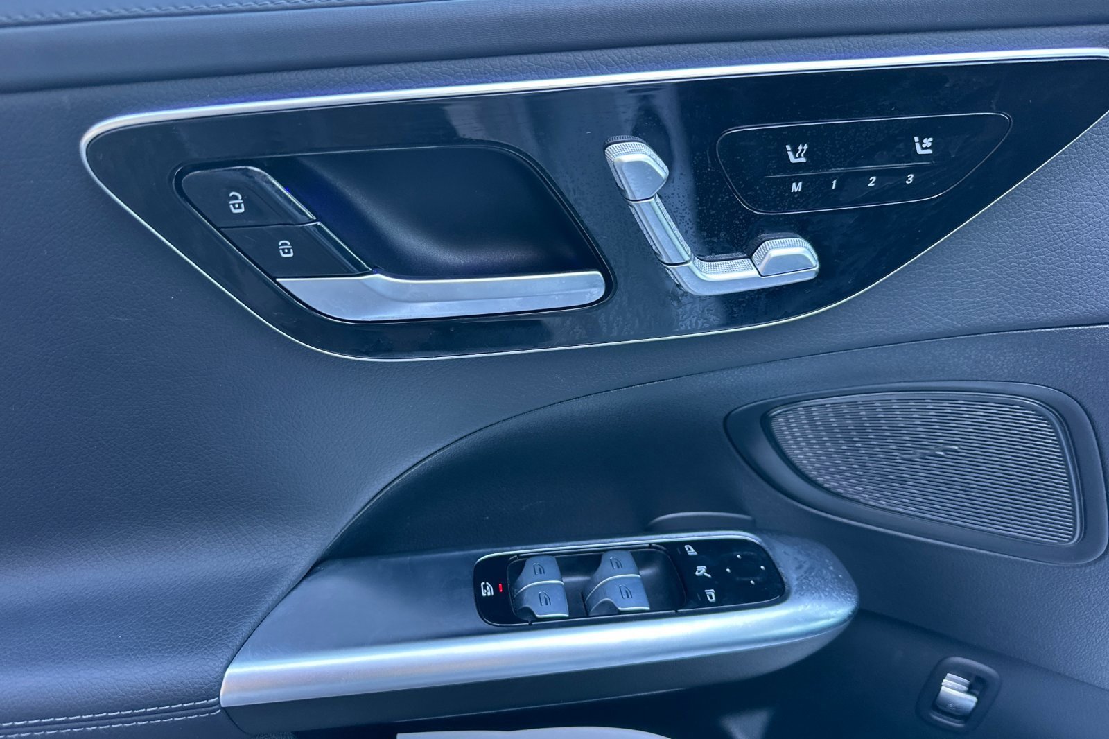 Certified 2025 Mercedes-Benz C 300 Sedan image 11