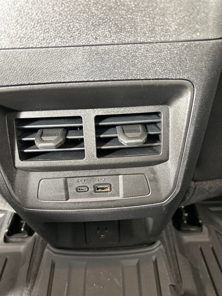 Used 2024 GMC Canyon AT4X image 19