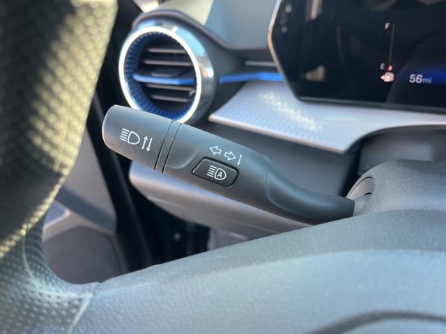 Used 2024 Chevrolet Trax LT image 22