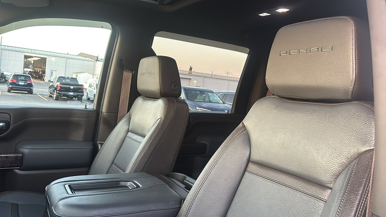 Used 2022 GMC Sierra 2500 Denali image 13