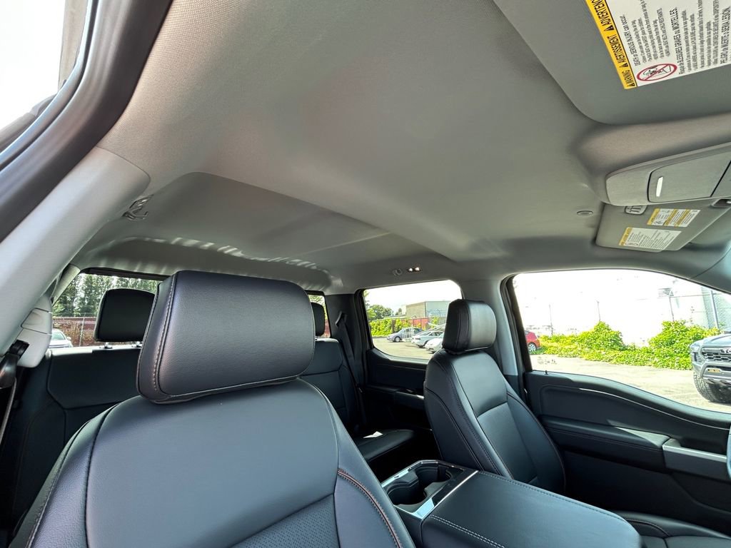 New 2025 Ford F250 Lariat image 28